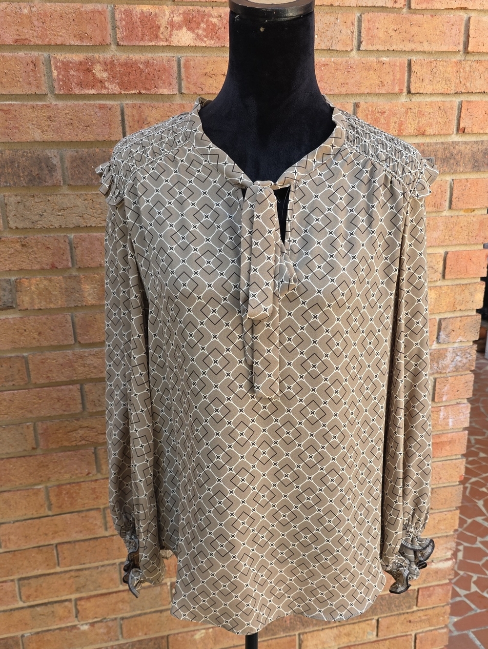 Max Studio Beige Geometric Tie-Neck Blouse